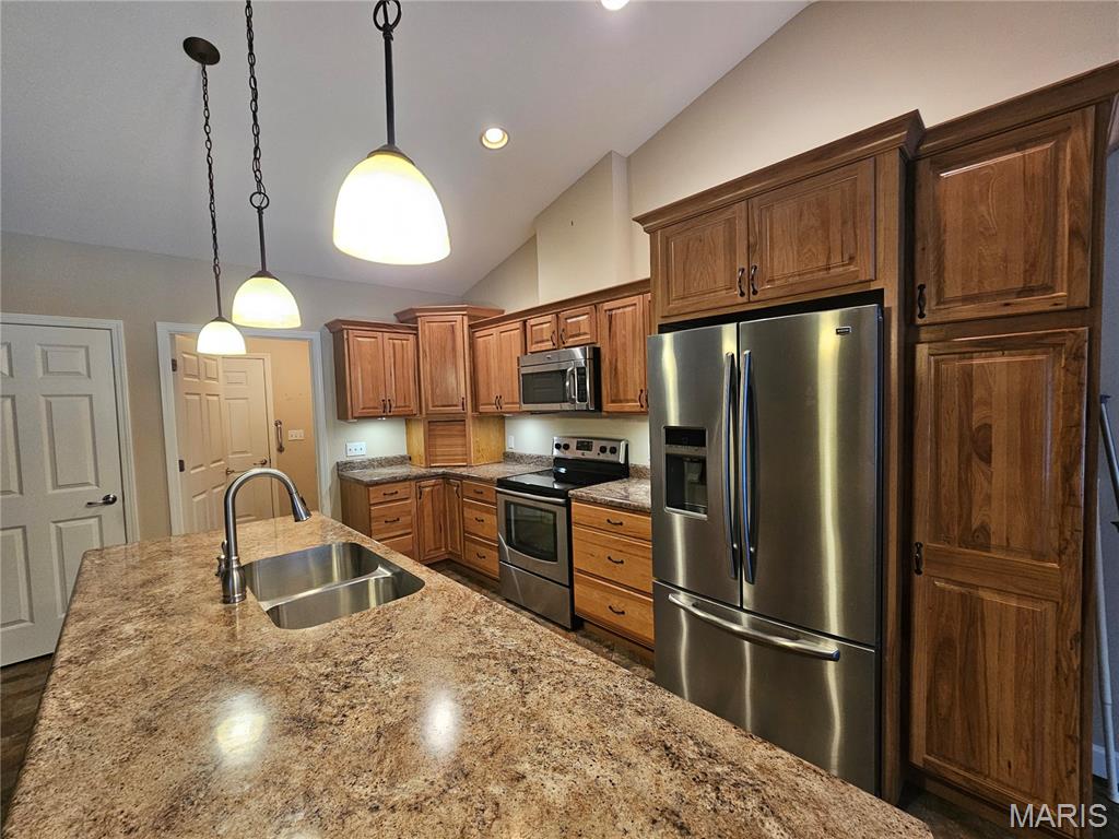 601 Elizabeth Drive Litchfield, IL 62056 - Photo 10 of 29