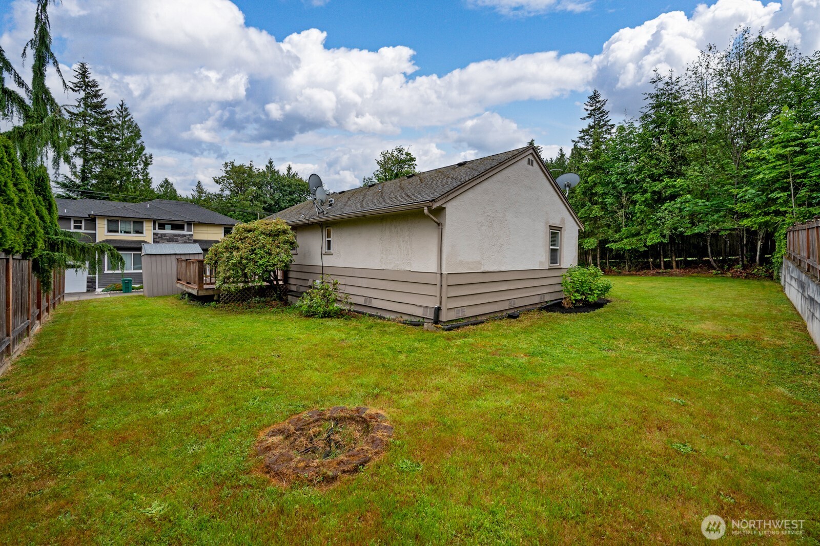 13804 Redmond Way Redmond, WA 98052 - Photo 21 of 25