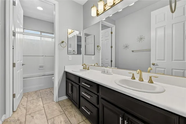 $1,374,950 | 259 Calgrove Street, Las Vegas, NV 89138