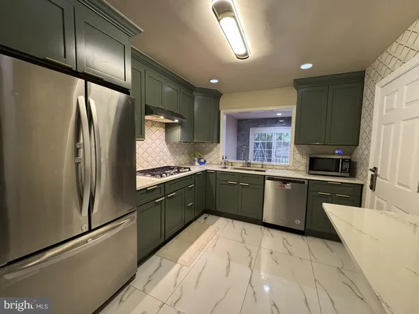 $3,600 | 22 Briarwood Court, Princeton, NJ 08540