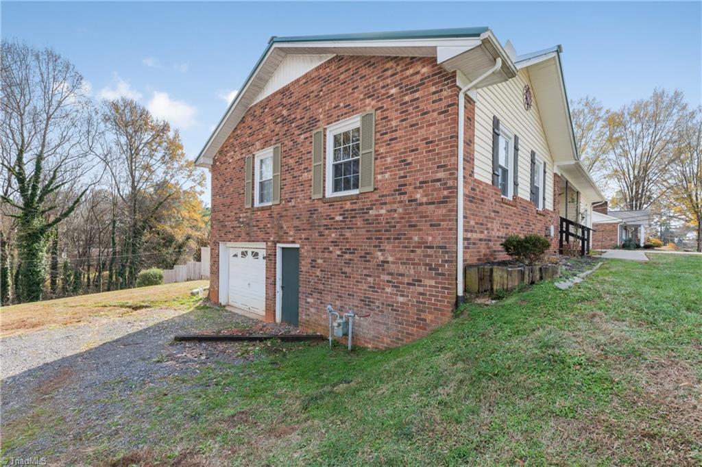 849 Milling Road Mocksville, NC 27028 - Photo 3 of 36 Gallery Image 3