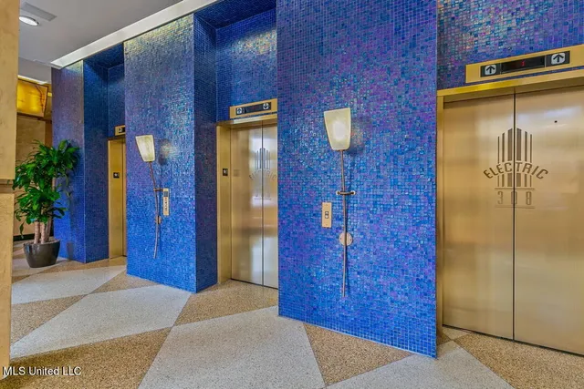 $1,250 | 308 East Pearl Street, Unit 1001, Jackson, MS 39201