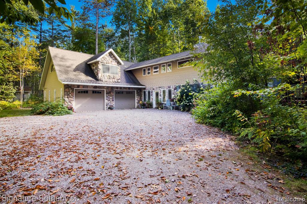 11436 Lakeview Road Northeast Kalkaska, MI 49646 - Photo 1 of 29