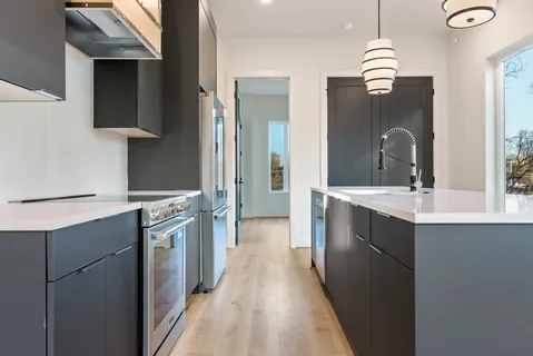 $699,900 | 108 Fairview Court, Nashville, TN 37203