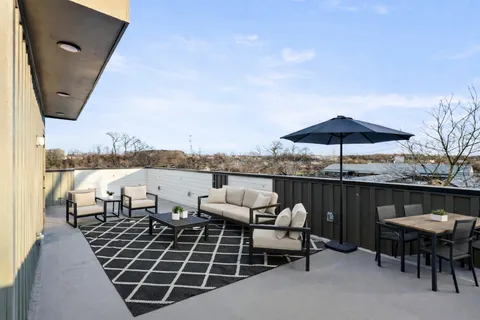 $699,900 | 108 Fairview Court, Nashville, TN 37203