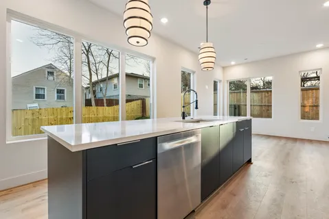 $699,900 | 108 Fairview Court, Nashville, TN 37203