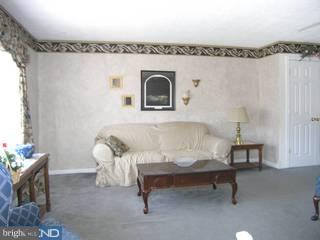 12602 Ramer Road Philadelphia, PA 19154 - Photo 2 of 6