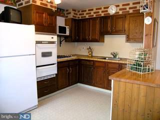 12602 Ramer Road Philadelphia, PA 19154 - Photo 3 of 6