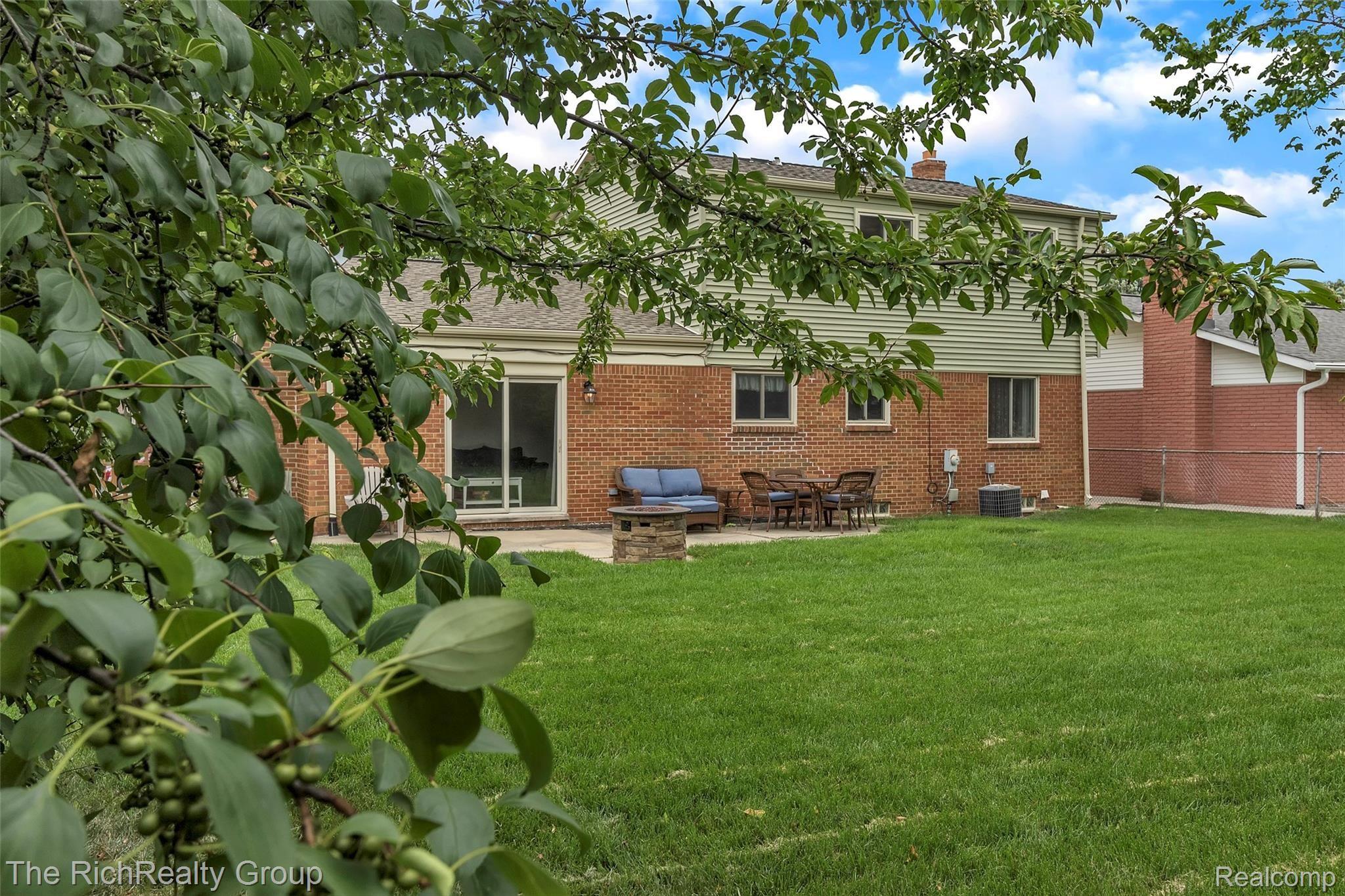 44189 Arlington Road Canton, MI 48187 - Photo 41 of 45 44189-Arlington-Rd-Canton-MI-windowstill-41.jpg