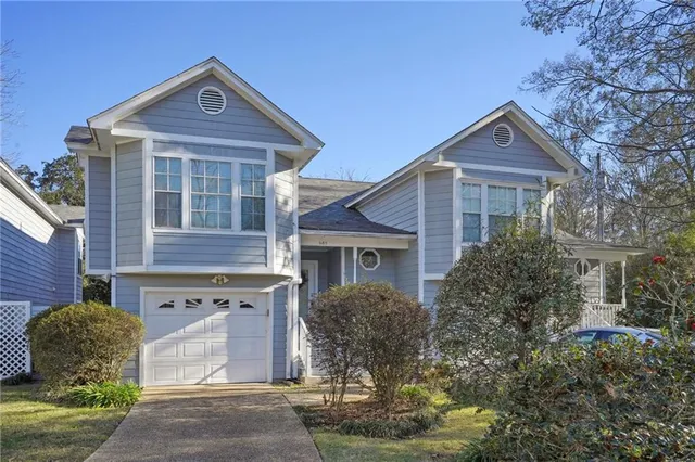 $285,000 | 605 Colbert Street, Unit 10, Mandeville, LA 70448