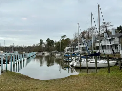 $285,000 | 605 Colbert Street, Unit 10, Mandeville, LA 70448