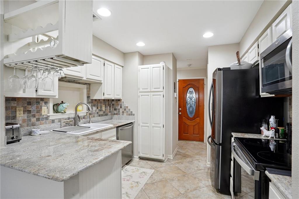 605 Colbert Street, Unit 10 Mandeville, LA 70448 - Photo 7 of 23