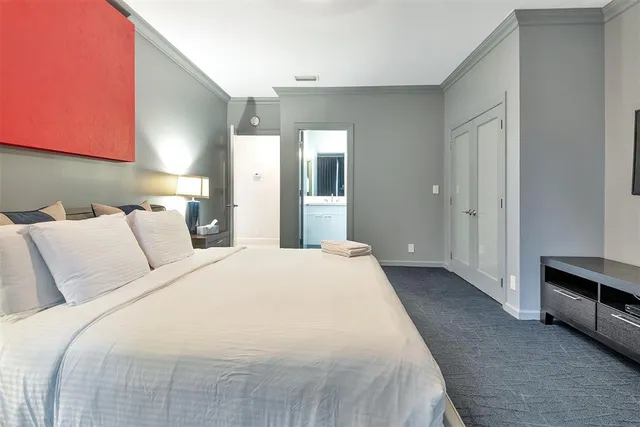 $25,000 | 3050 Northeast 43rd Street, Fort Lauderdale, FL 33308