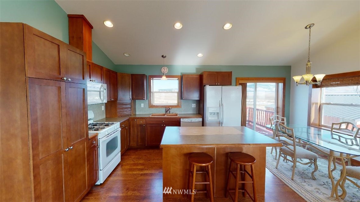3690 Ellensburg Ranches Road Ellensburg, WA 98926 - Photo 10 of 31 Gallery Image 10