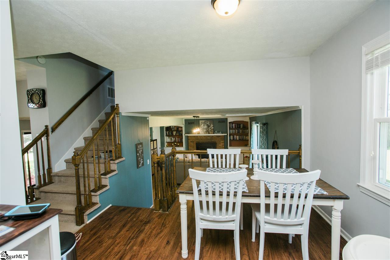 405 Brookmere Road Simpsonville, SC 29681 - Photo 8 of 24 Gallery Image 8