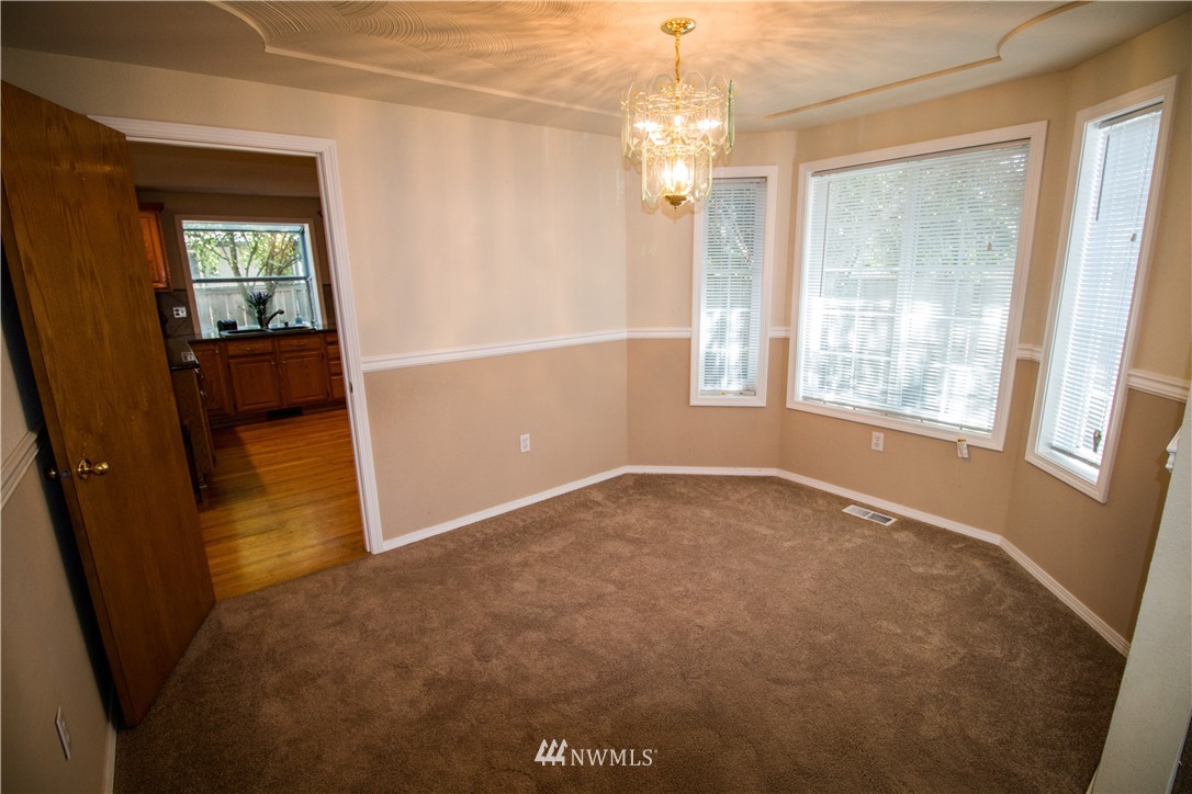 5929 Cherokee Loop Southeast Lacey, WA 98513 - Photo 2 of 25 Gallery Image 2