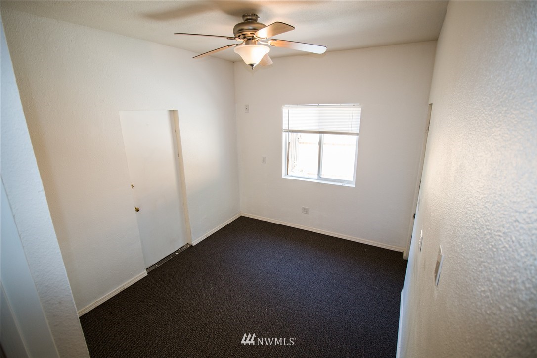 5929 Cherokee Loop Southeast Lacey, WA 98513 - Photo 20 of 25 Gallery Image 20