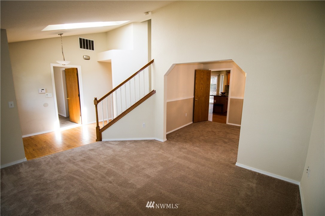5929 Cherokee Loop Southeast Lacey, WA 98513 - Photo 5 of 25 Gallery Image 5