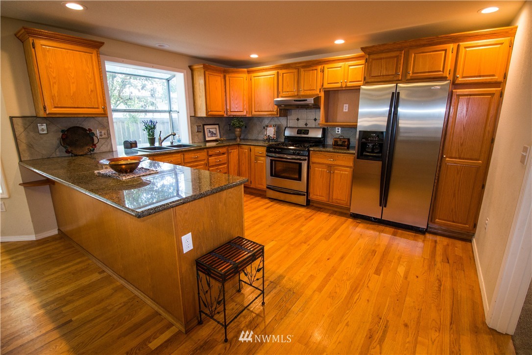5929 Cherokee Loop Southeast Lacey, WA 98513 - Photo 8 of 25 Gallery Image 8
