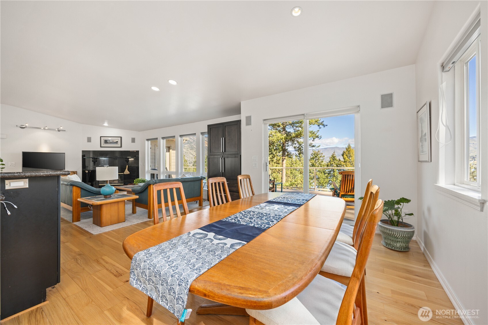 7379 Ridgeview Drive Chelan, WA 98816 - Photo 12 of 40