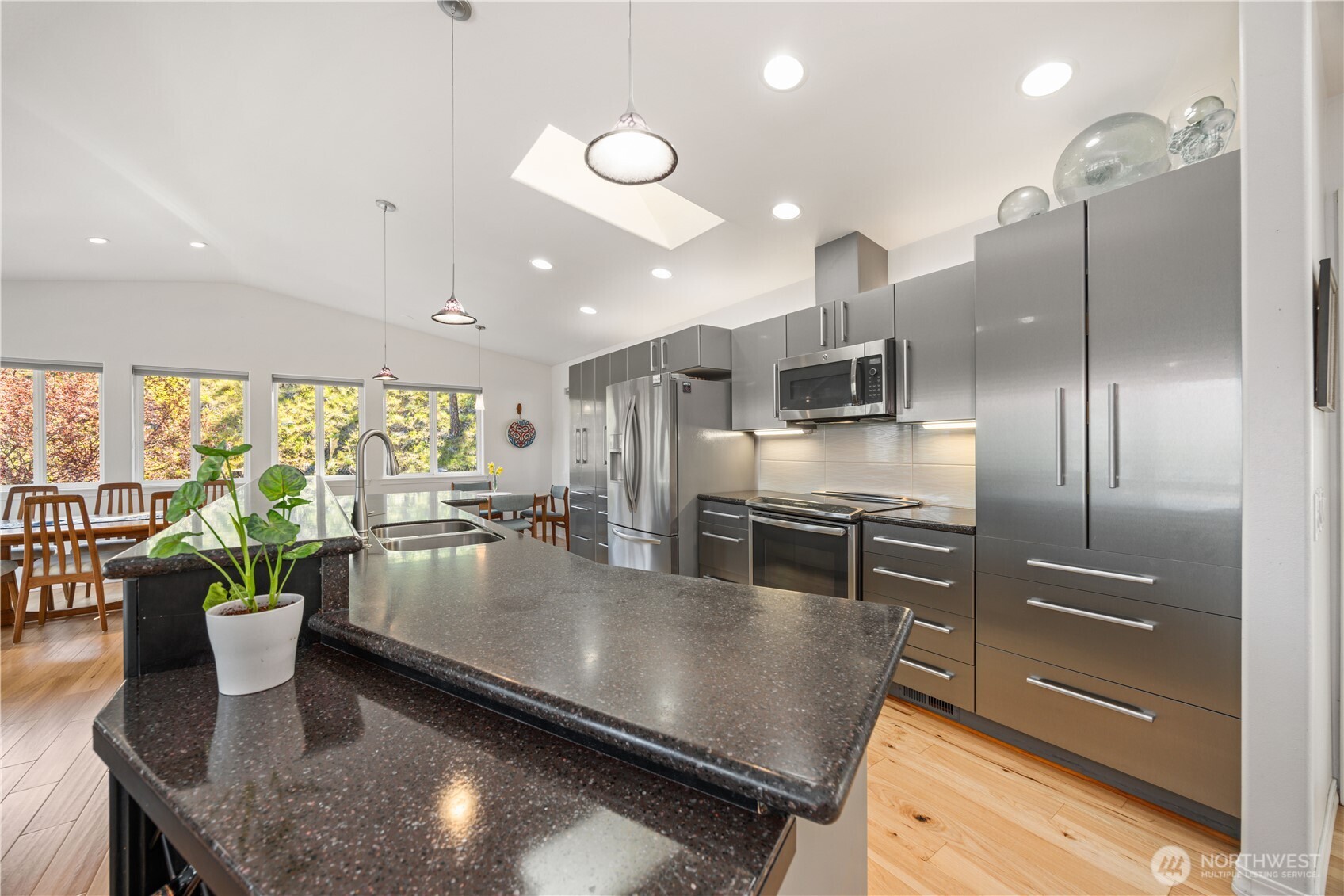 7379 Ridgeview Drive Chelan, WA 98816 - Photo 18 of 40