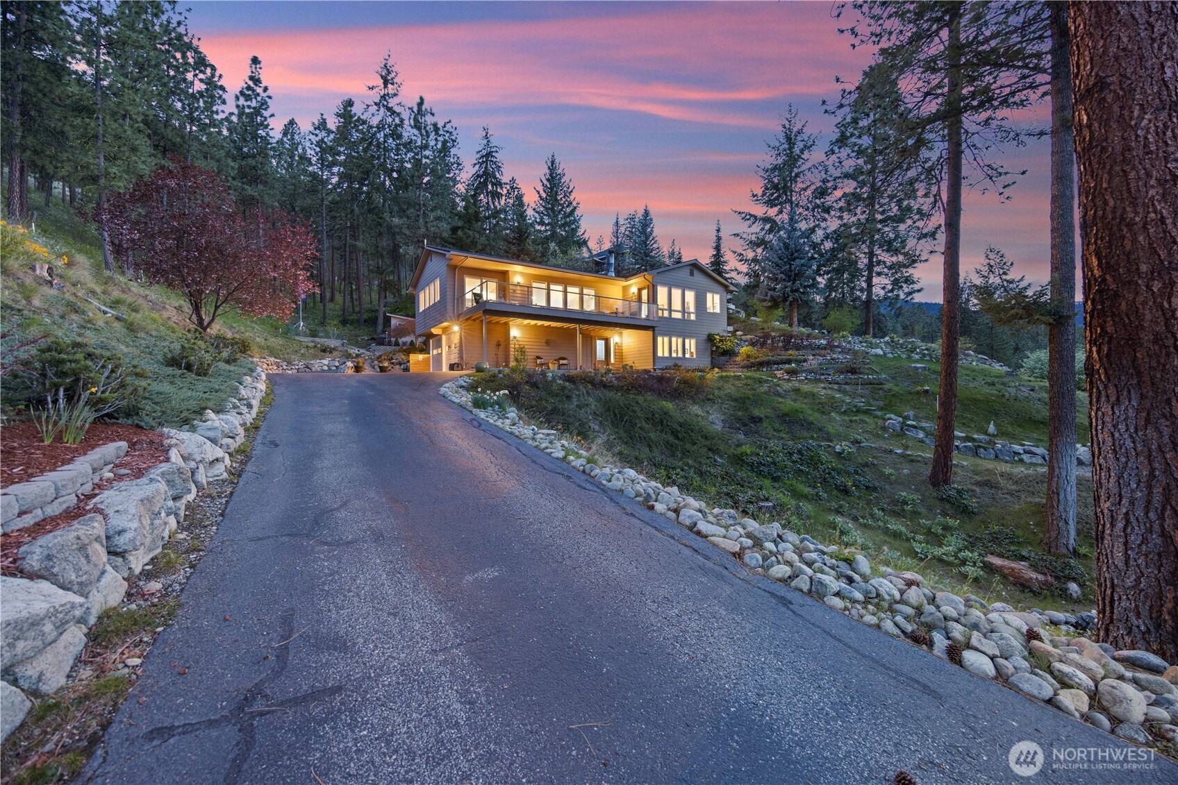 7379 Ridgeview Drive Chelan, WA 98816 - Photo 3 of 40