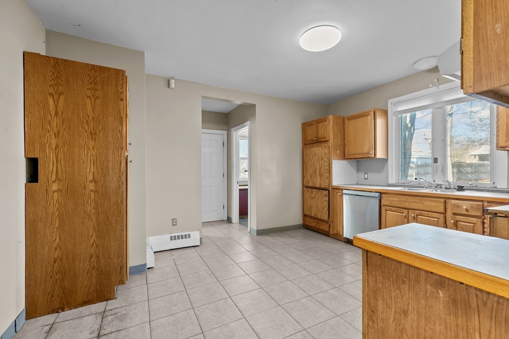 606 New Boston Road Fall River, MA 02720 - Photo 13 of 41 Gallery Image 13