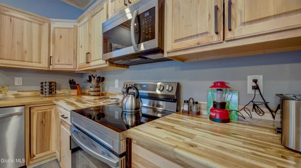 $399,000 | 130 Buttermilk Hill Road, Wells, NY 12190