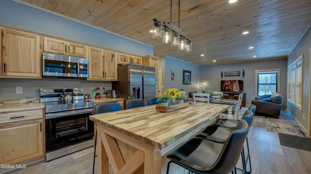 $439,000 | 130 Buttermilk Hill Road, Wells, NY 12190