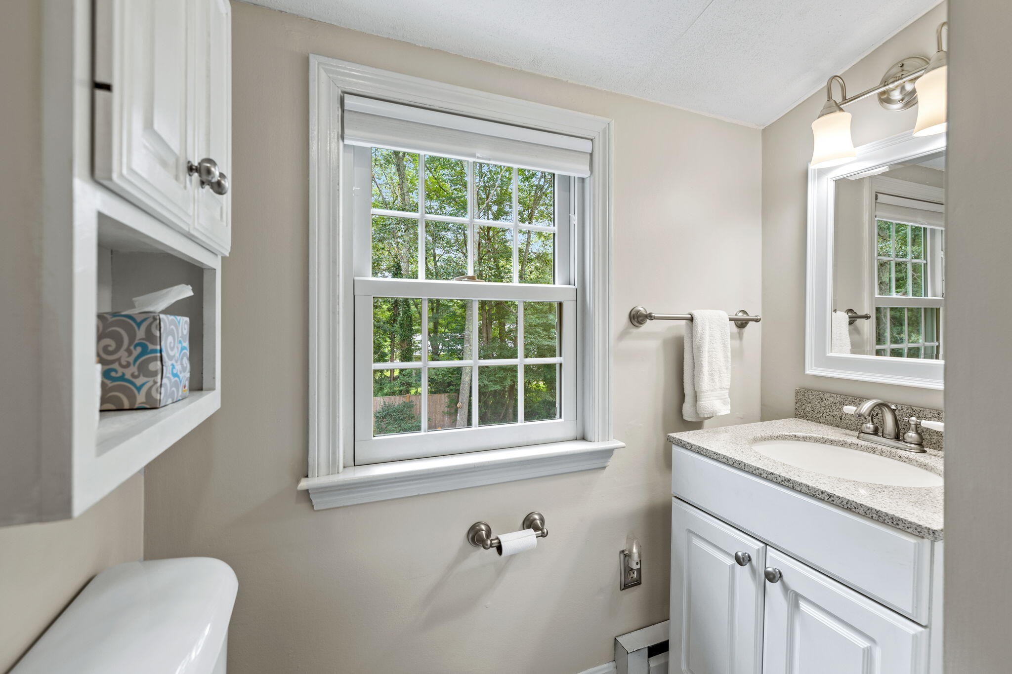64 Mill Road East Sandwich, MA 02537 - Photo 17 of 33 Bathroom 2nd Floor
