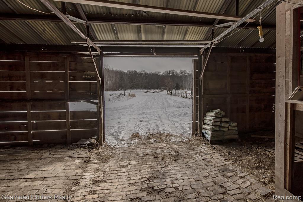 12749 Shaffer Road Davisburg, MI 48350 - Photo 62 of 98 Gallery Image 62