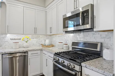 $999,000 | 8625 Seawind Way, Newark, CA 94560