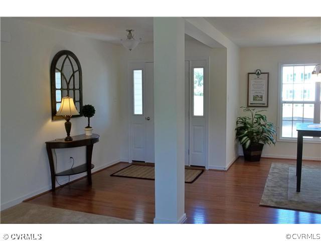 3964 Lost Mill Road Powhatan, VA 23139 - Photo 13 of 24 Foyer - Model picture - bright and open