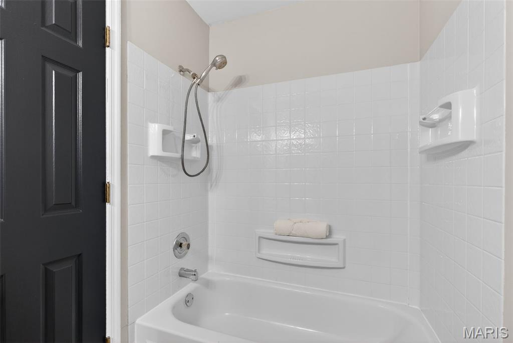 2331 Kratky Road, Unit E St. Louis, MO 63114 - Photo 20 of 25