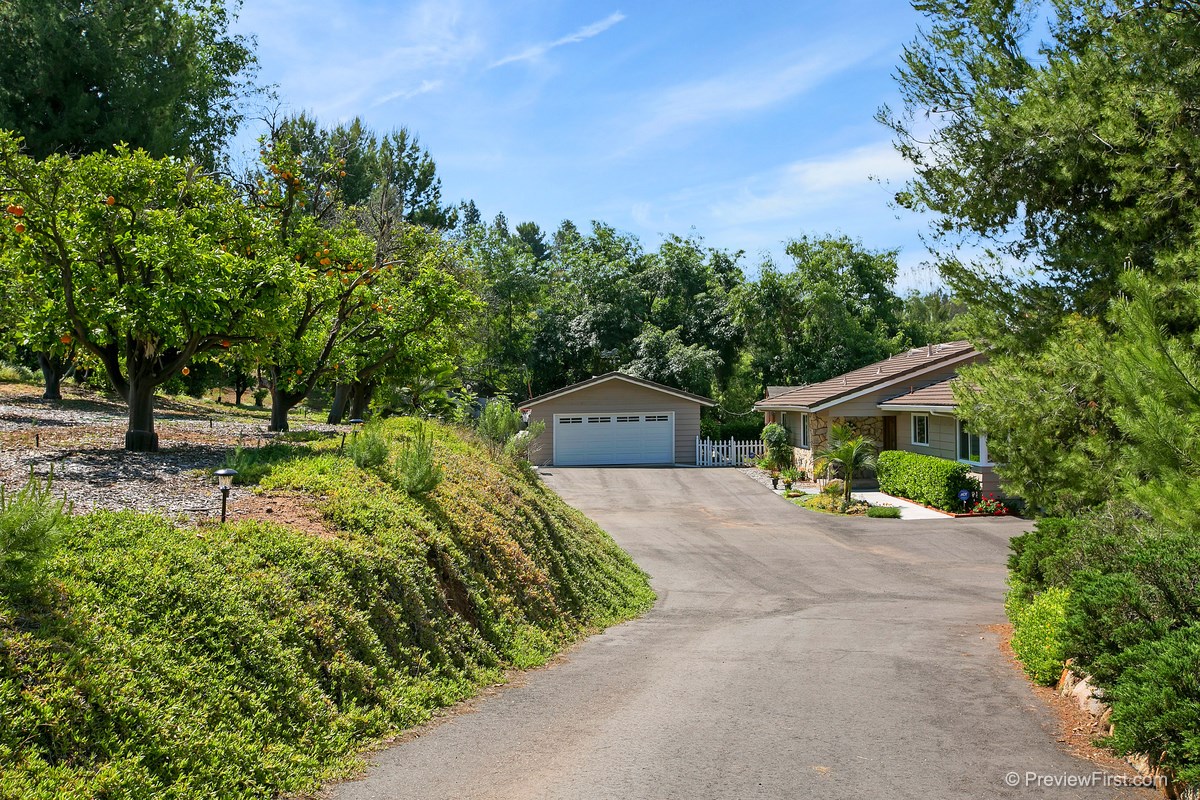 13465 Stone Canyon Road Poway, CA 92064 - Photo 2 of 23
