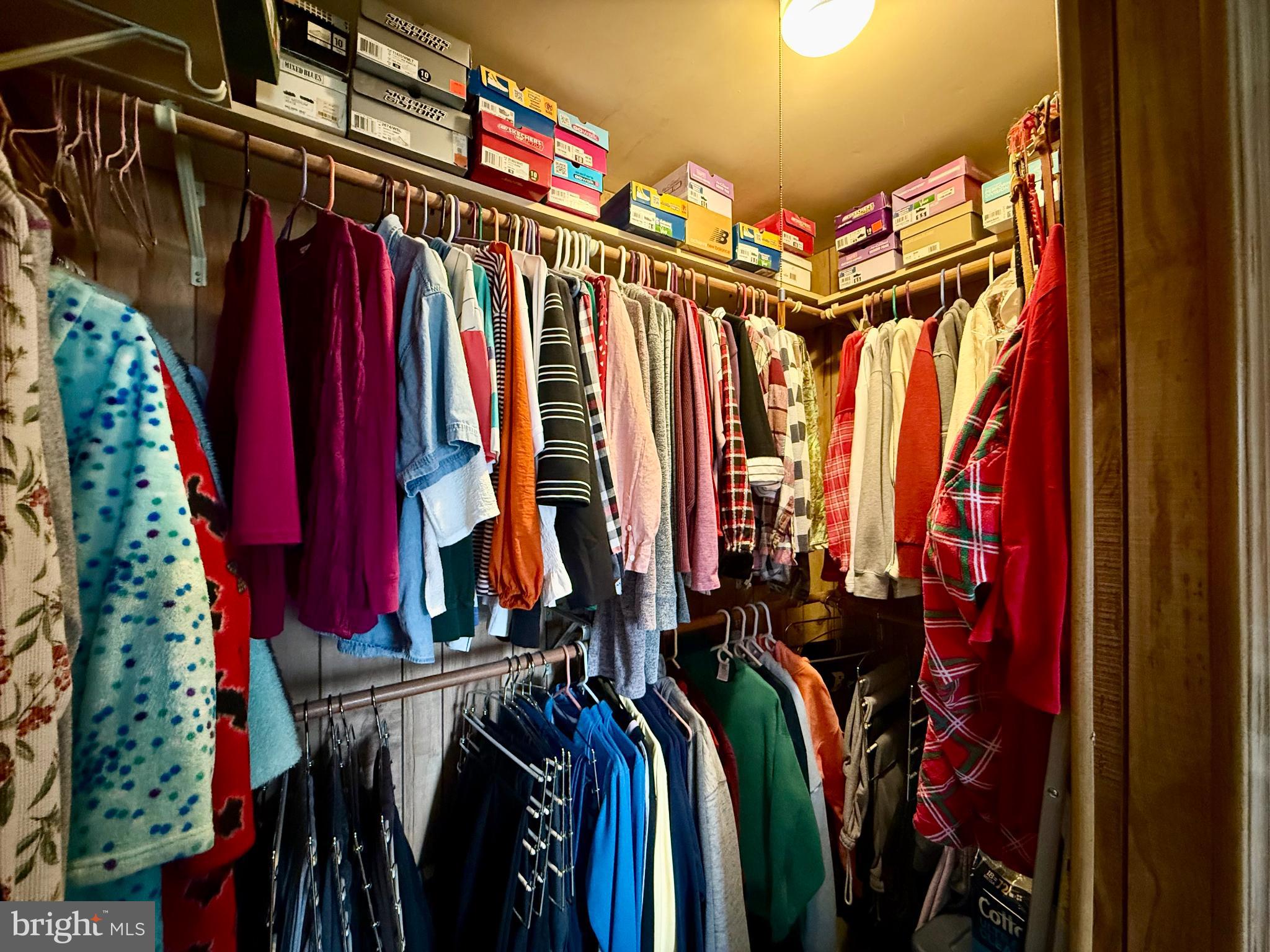 29866 Jefferson Road Mechanicsville, MD 20659 - Photo 35 of 43 a view of a walk in closet