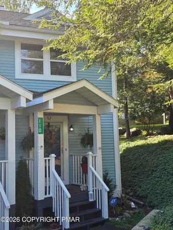 $2,350 | 110 Huntington Drive, East Stroudsburg, PA 18302