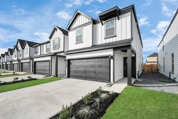 $2,350 | 12316 Basilwood Drive, Houston, TX 77047