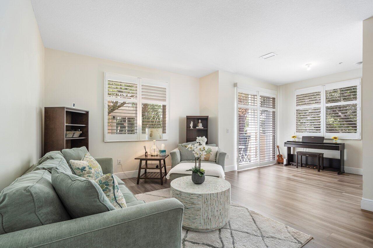 3817 Northwest 5th Terrace Boca Raton, FL 33431 - Photo 9 of 23 017-3817Northwest5thTerrace-BocaRaton-FL