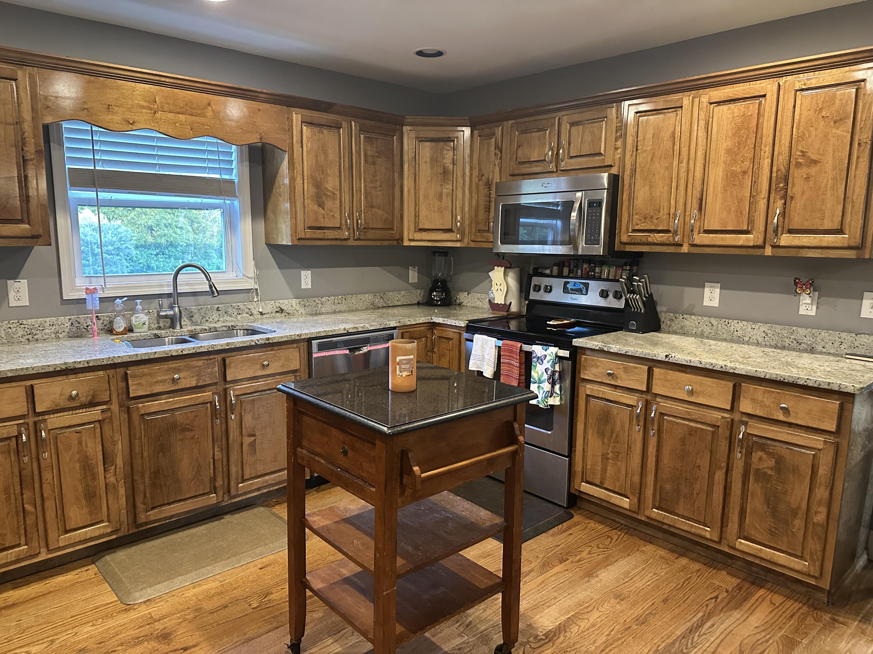 936 East Valley Road Whitwell, TN 37397 - Photo 9 of 19 IMG_2077