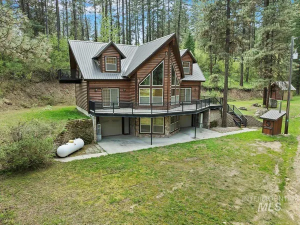 $899,250 | 11 Forest Trail Road, Garden Valley, ID 83622