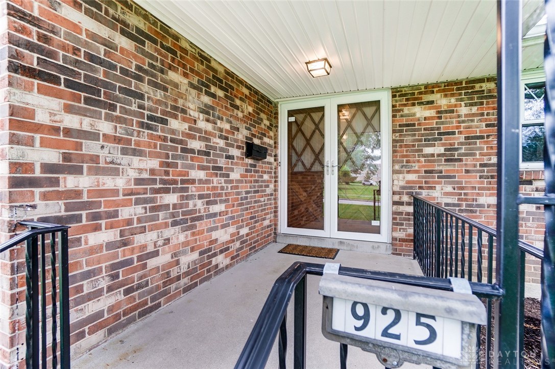 925 East David Road Kettering, OH 45429 - Photo 4 of 52