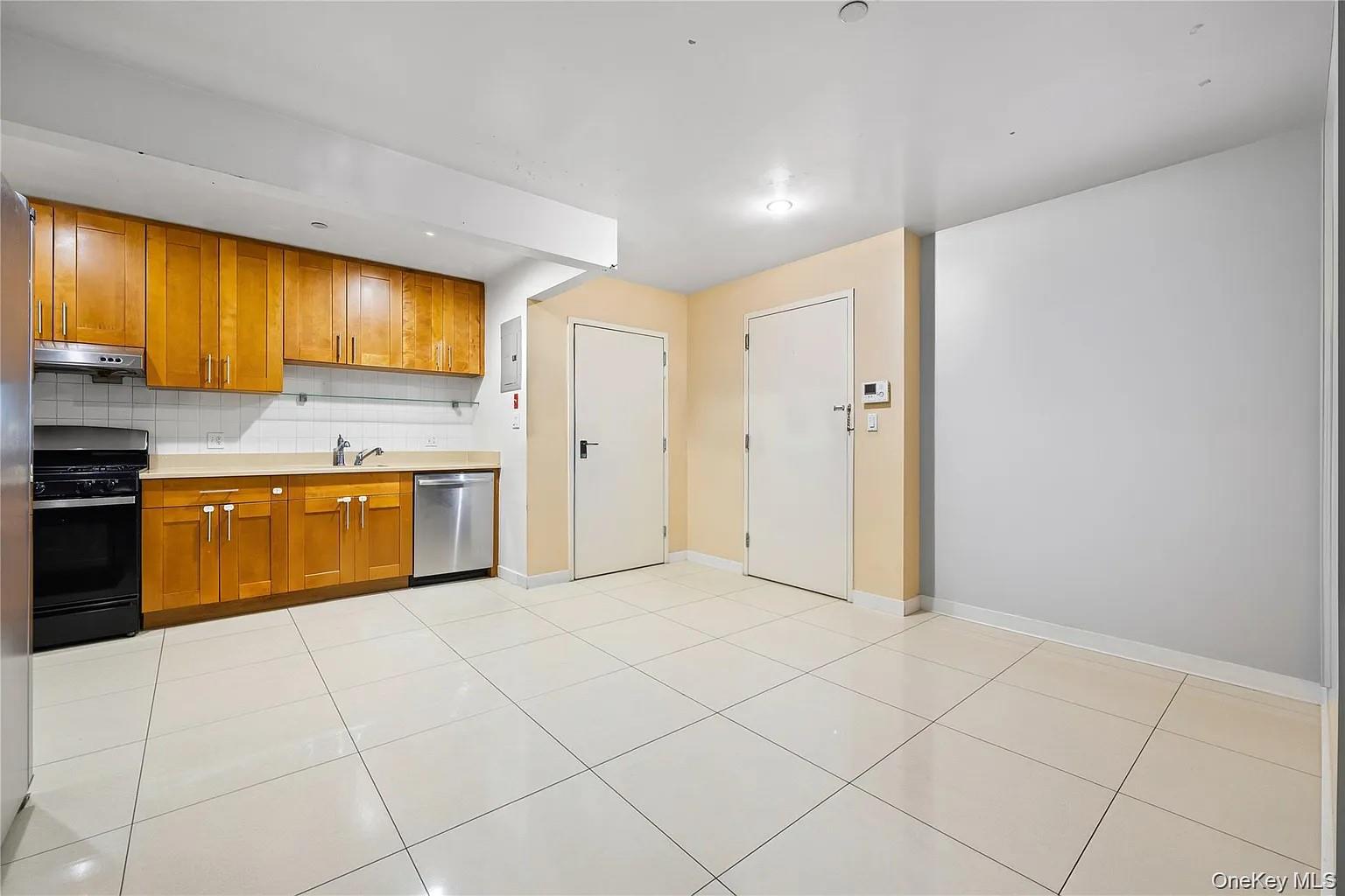 106-07 Northern Boulevard, Unit 5B Queens, NY 11368 - Photo 2 of 16