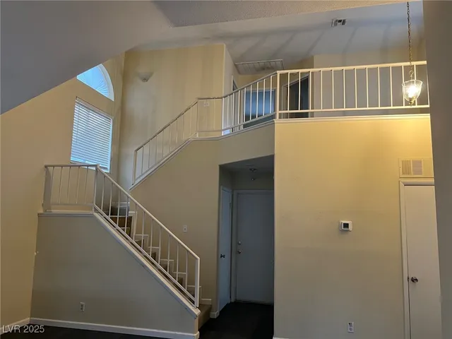 $2,100 | 2121 Sun Swept Way, Henderson, NV 89074