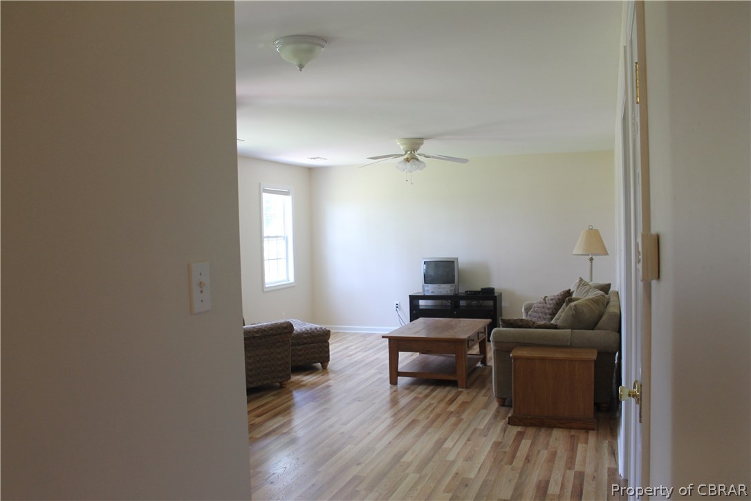 311 Plainview Road Topping, VA 23169 - Photo 11 of 34 Gallery Image 11