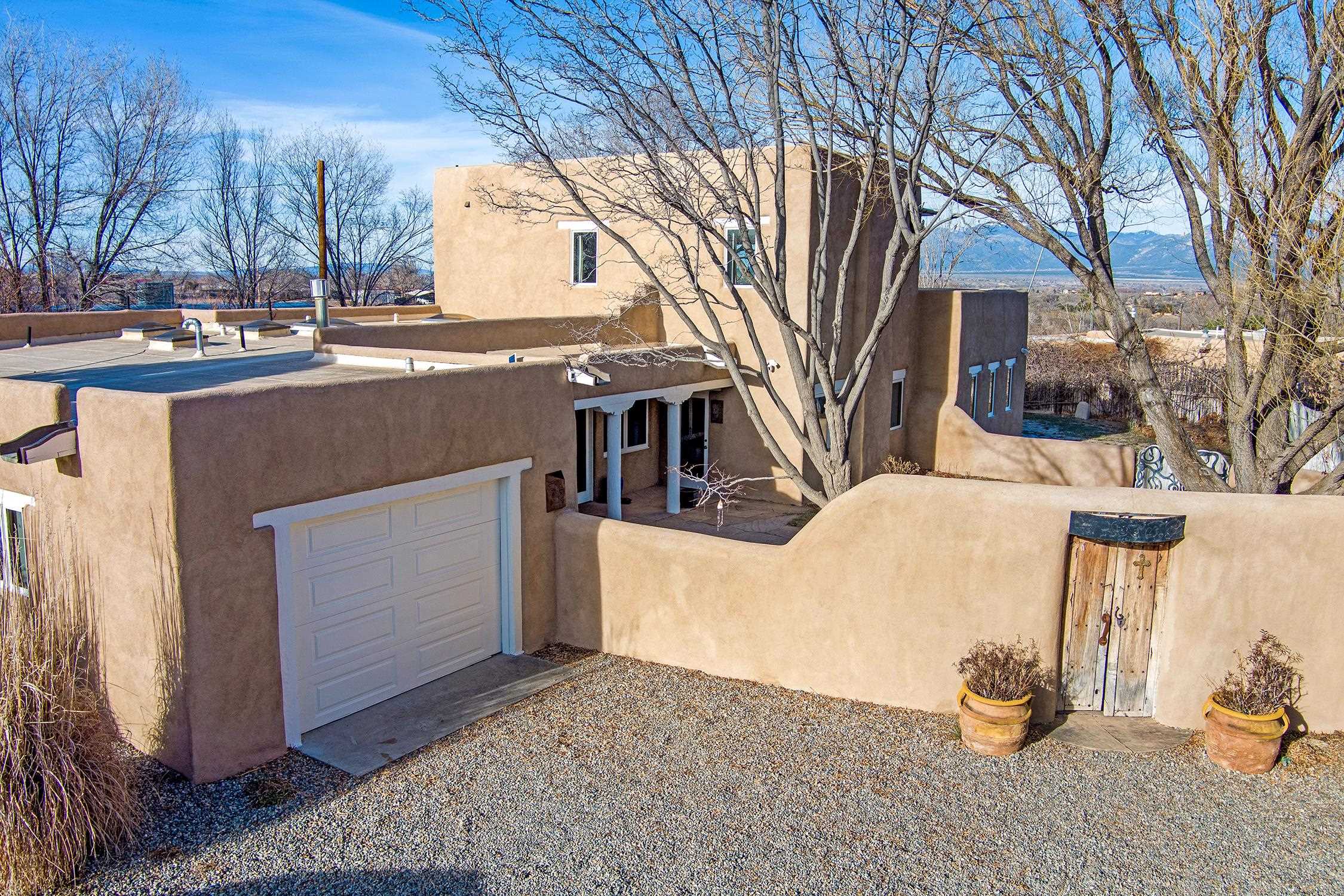 9 Hilltop Road Ranchos de Taos, NM 87557 - Photo 25 of 40 Gallery Image 25