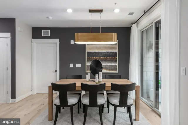 $628,482 | 23664 Havelock Walk Terrace, Unit 205, Ashburn, VA 20148