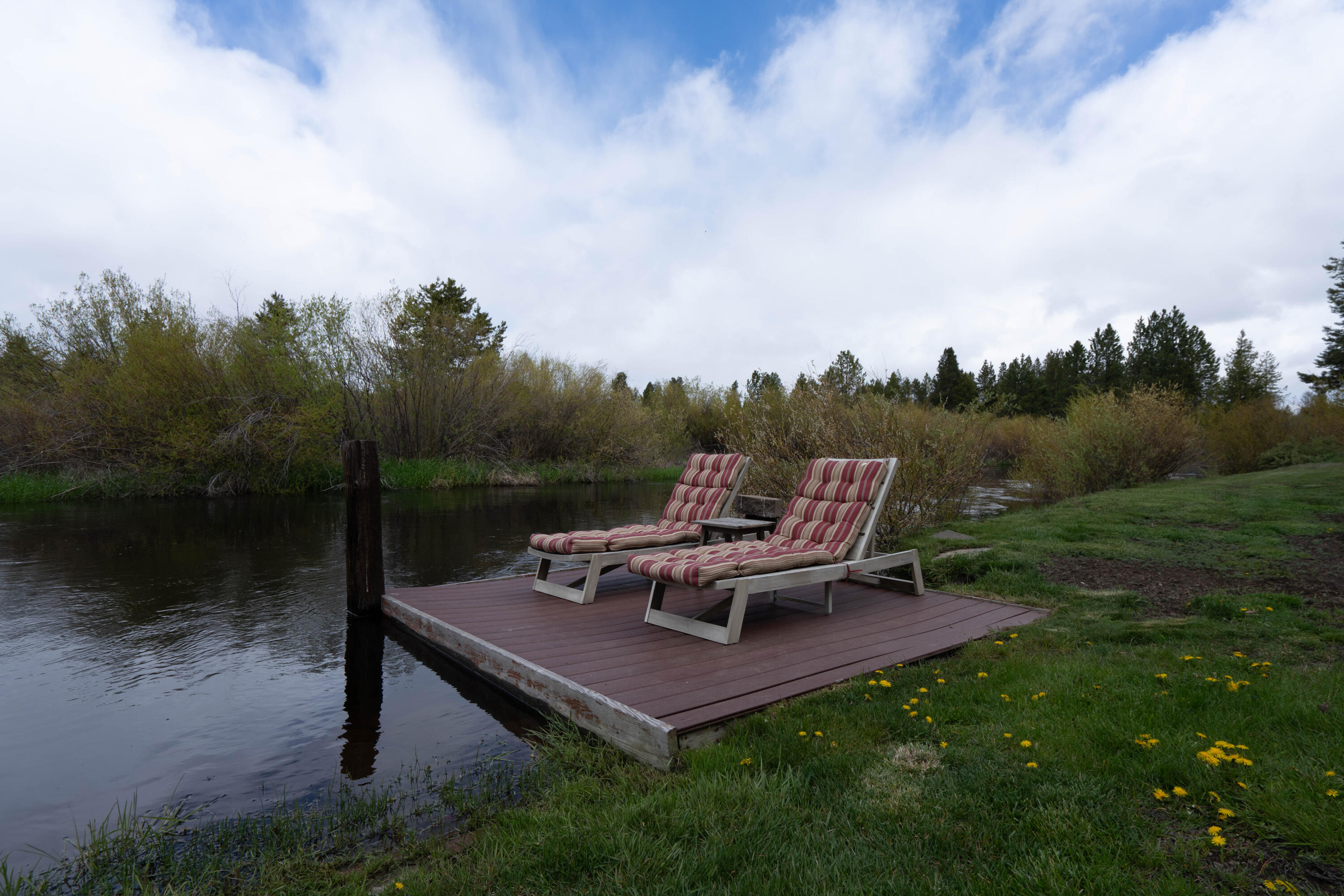 54651 Huntington Road Bend, OR 97707 - Photo 51 of 64 Private Deck