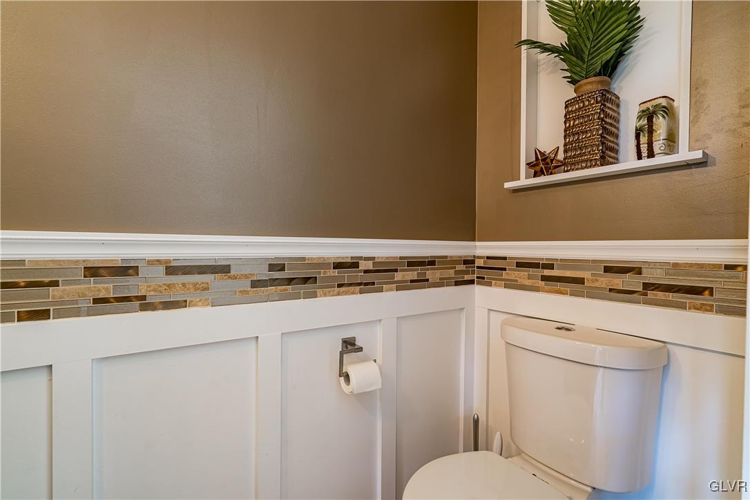 140 Ridge Road Easton, PA 18042 - Photo 33 of 50 a view of a bathroom with a sink and a toilet