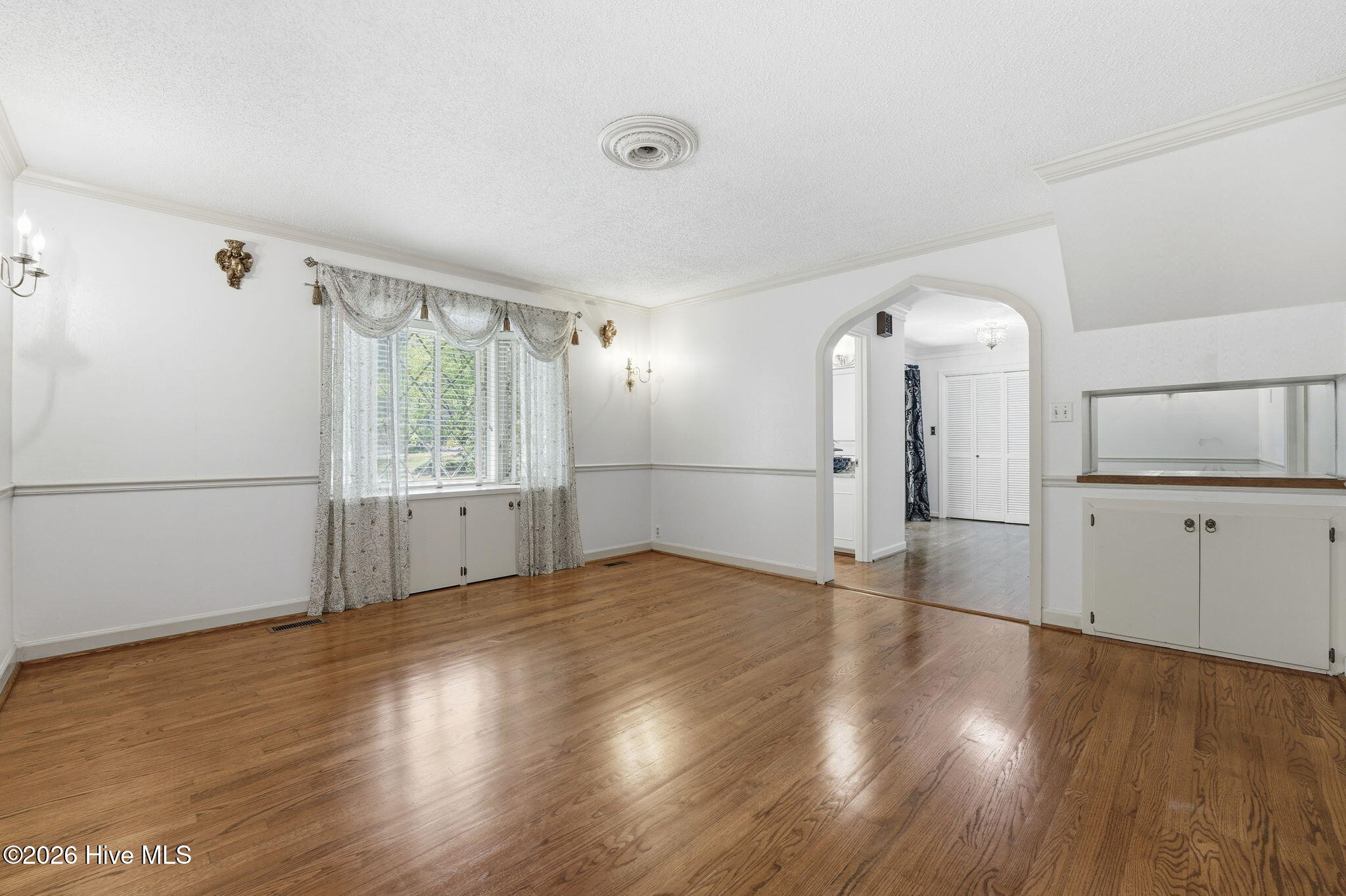 2000 Airport Road Whispering Pines, NC 28327 - Photo 5 of 53 36-web-or-mls-DSC08294